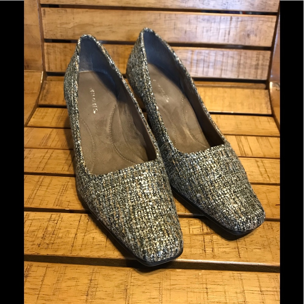 Aerosoles tweed fabric pump shoe with metallic